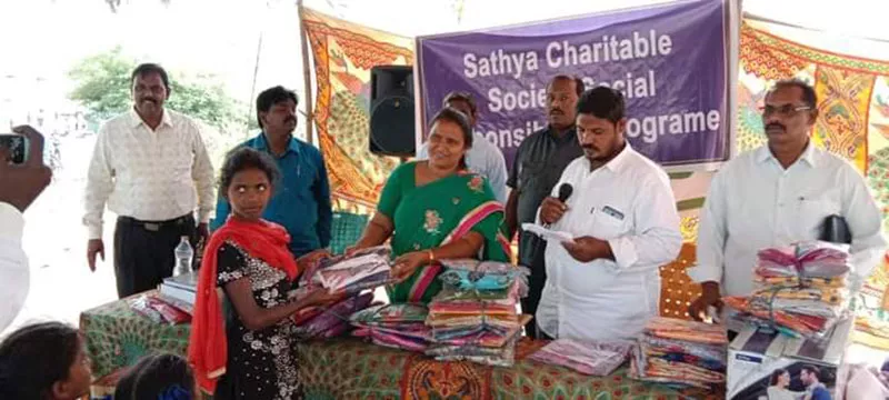 Clothes Distribution